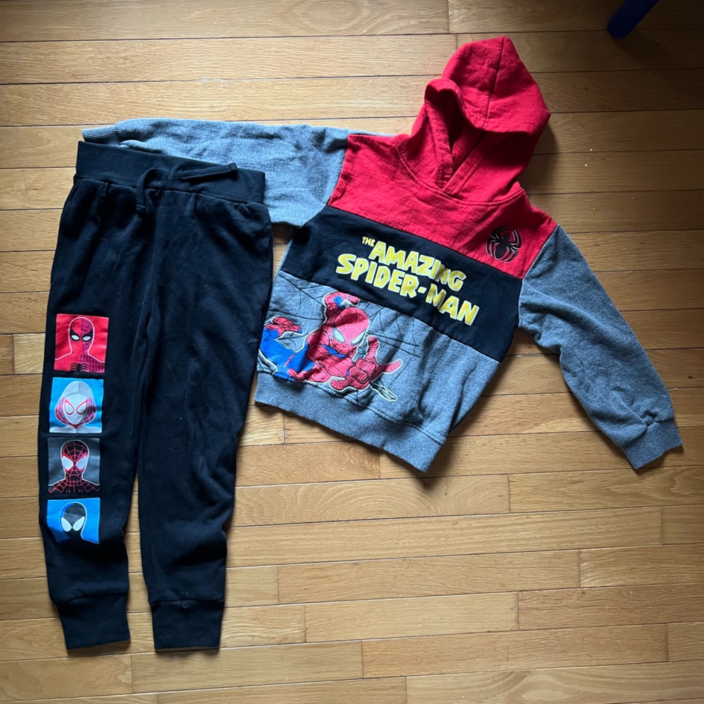 Marvels - The Amazing Spider Man - Full Sweatsuit - Kids Size 6